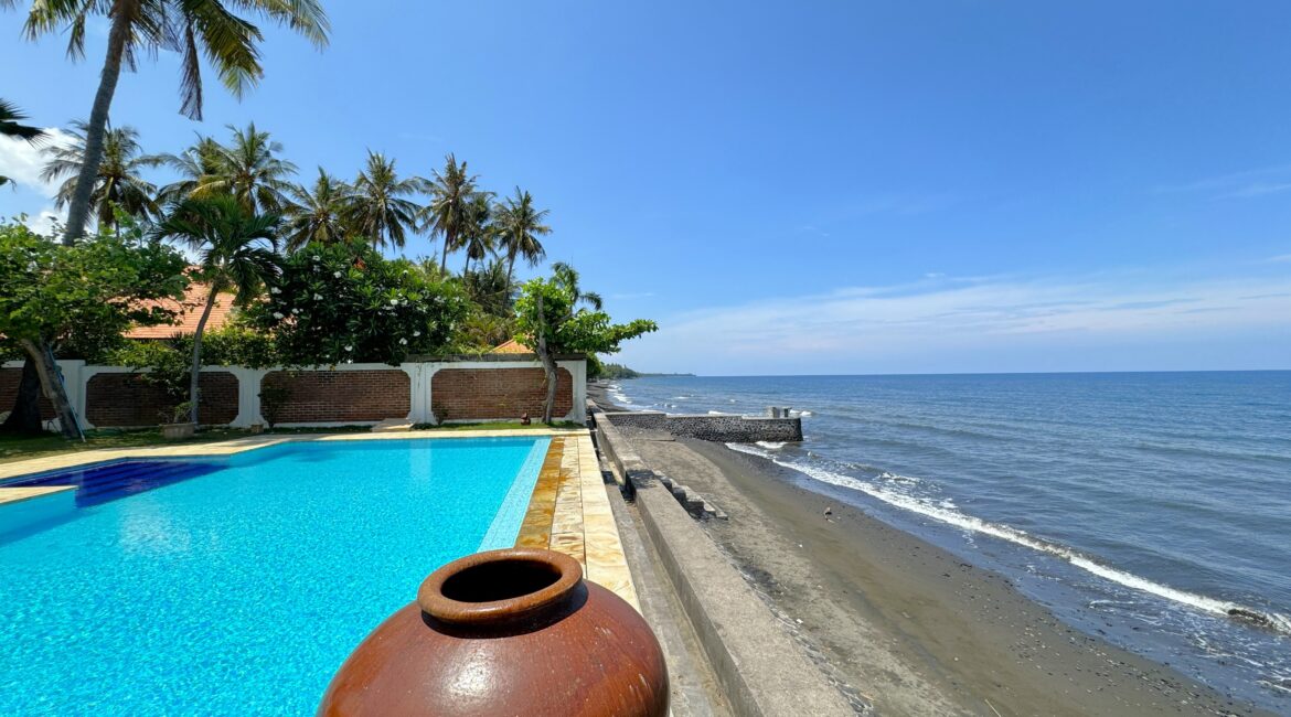 Stunning Beachfront Villa for Sale in North East Bali – Freehold (SHM)