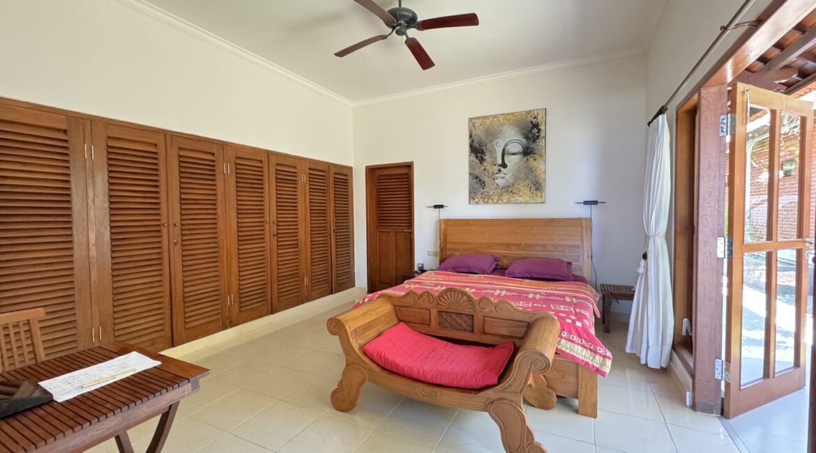 Stunning Beachfront Villa for Sale in North East Bali – Freehold (SHM)